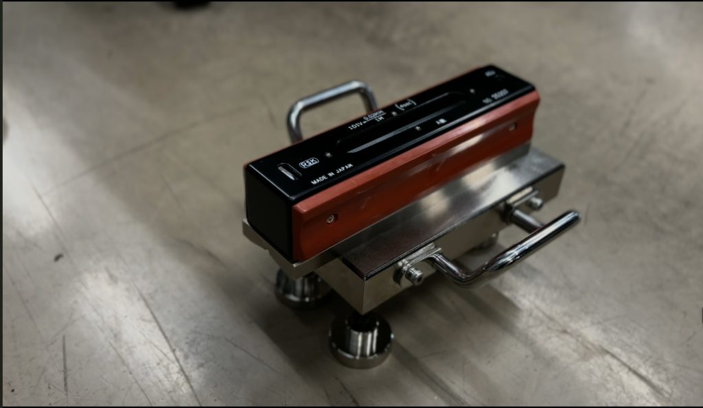 聖なる夜と、精密水準器。